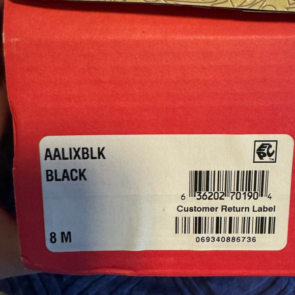 Barely worn black booties - Picture 3 of 6